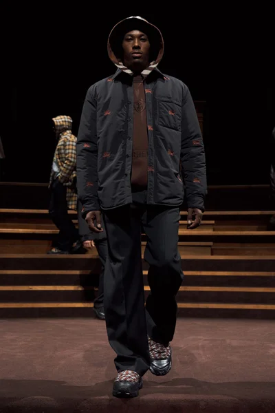 Look 26